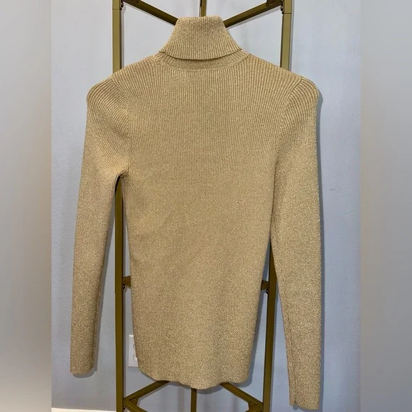 NEW Ralph Lauren Women's Golden Turtleneck Sweater - Size M - Picture 3 of 9